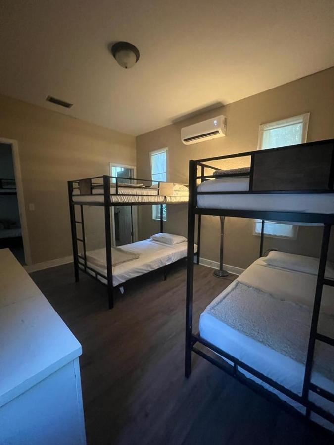 Brazilian Home Coral Gables Bilik gambar